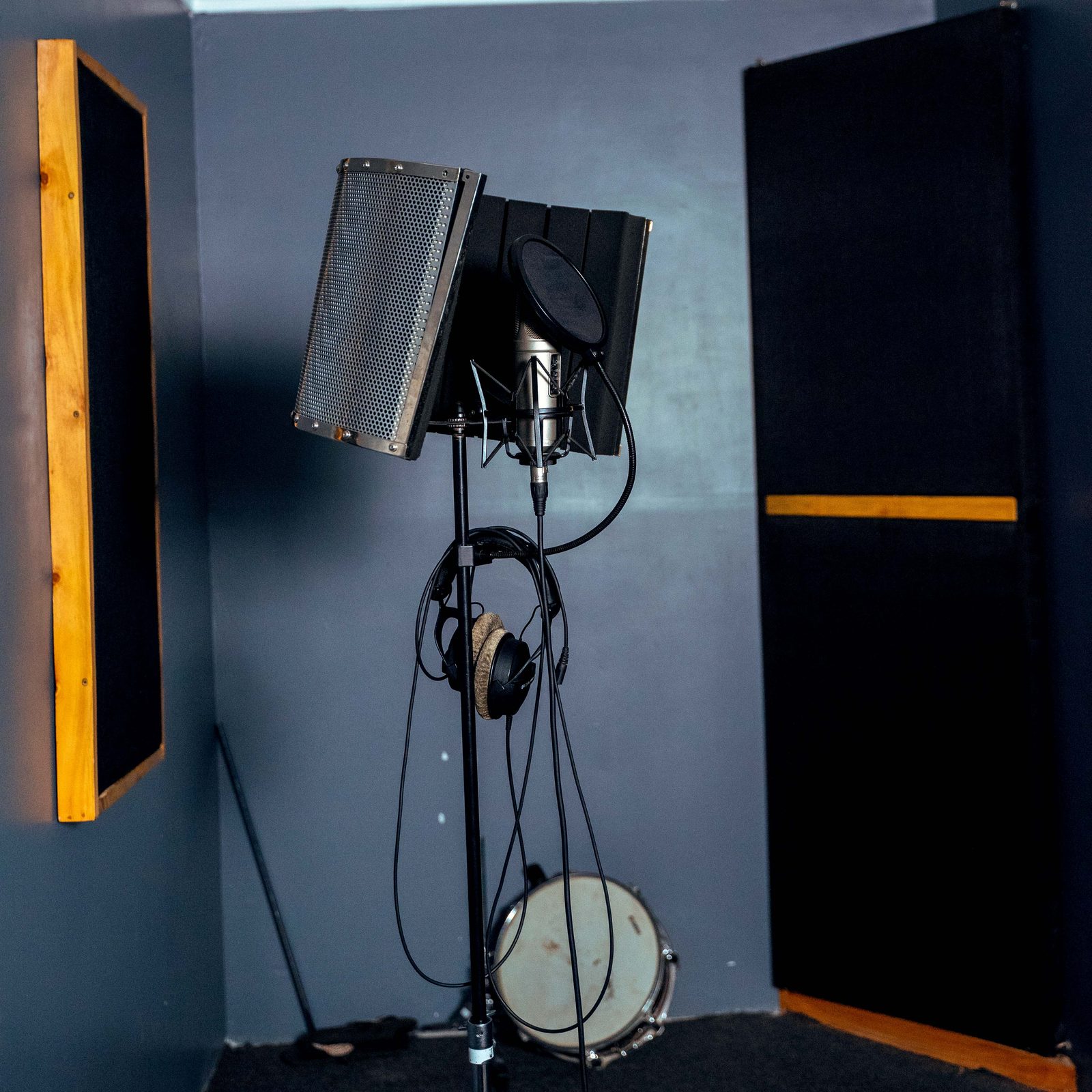 Broadcast Setup 8